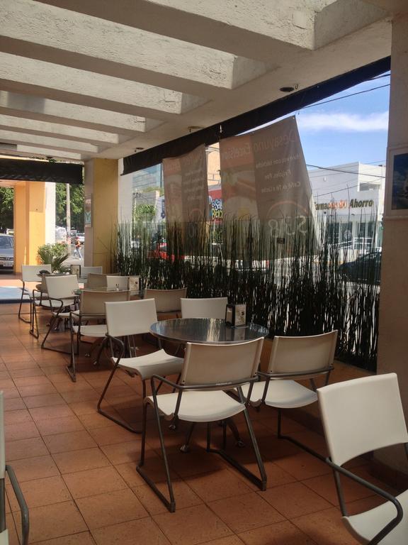 גואדלחארה Hotel Del Parque מראה חיצוני תמונה